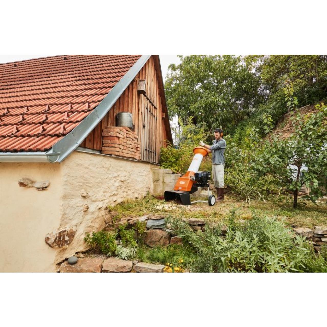 100009653 Benzin-Häcksler GH 370 S